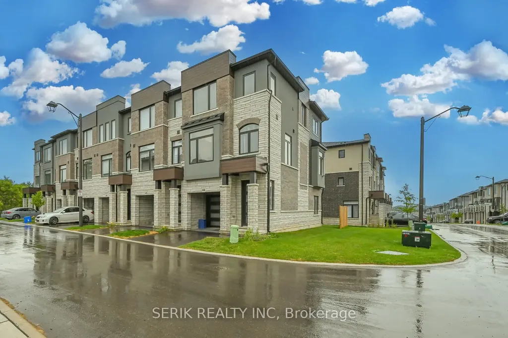 290 Equestrian Way Cambridge ON N3H 4R6