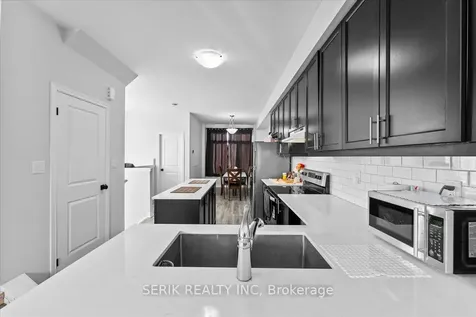 290 Equestrian Way Cambridge ON N3H 4R6