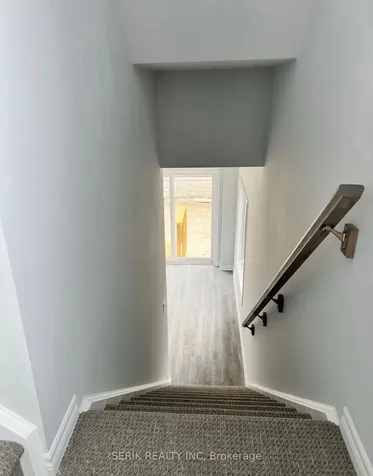 290 Equestrian Way Cambridge ON N3H 4R6