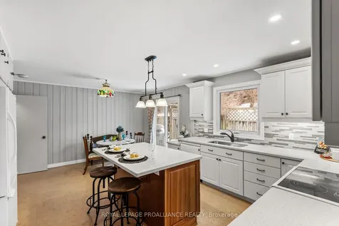 2 Lakeview Heights Brighton ON K0K 1H0