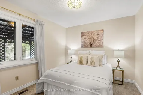 2 Lakeview Heights Brighton ON K0K 1H0