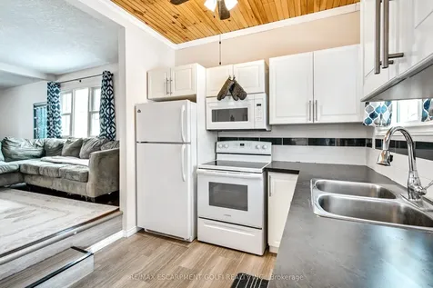 43 Third Avenue Cambridge ON N1S 2C7