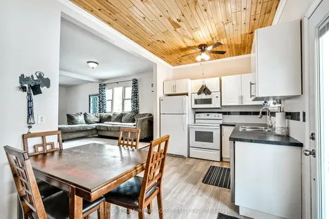 43 Third Avenue Cambridge ON N1S 2C7