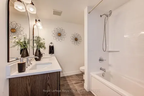 498 Flannery Drive Centre Wellington ON N1M 3P1