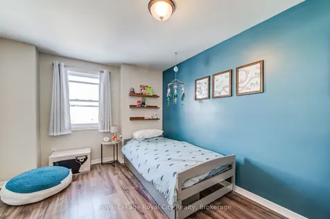 498 Flannery Drive Centre Wellington ON N1M 3P1