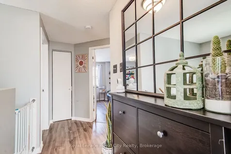 498 Flannery Drive Centre Wellington ON N1M 3P1