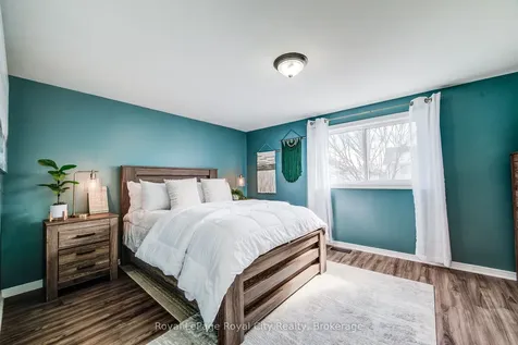 498 Flannery Drive Centre Wellington ON N1M 3P1