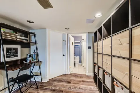 498 Flannery Drive Centre Wellington ON N1M 3P1