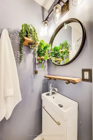 498 Flannery Drive Centre Wellington ON N1M 3P1