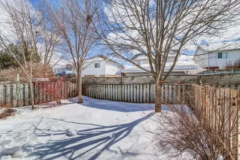 498 Flannery Drive Centre Wellington ON N1M 3P1