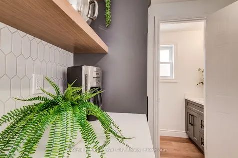 498 Flannery Drive Centre Wellington ON N1M 3P1