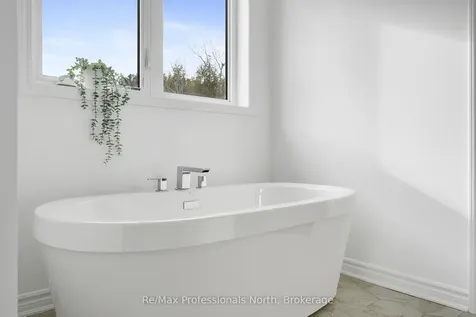 13 Fawnbrook Court Bracebridge ON P1L 0A3