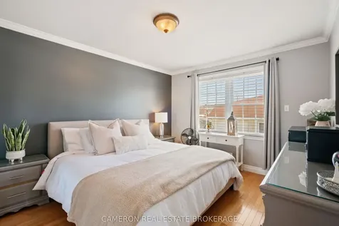 706 Hamilton Crescent Cornwall ON K6H 6V5