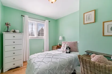 706 Hamilton Crescent Cornwall ON K6H 6V5