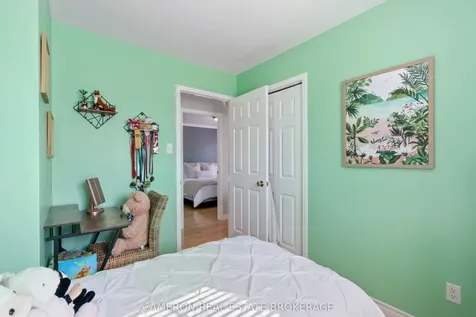 706 Hamilton Crescent Cornwall ON K6H 6V5