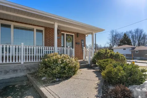 706 Hamilton Crescent Cornwall ON K6H 6V5