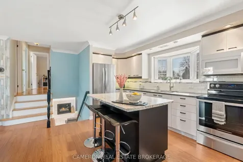 706 Hamilton Crescent Cornwall ON K6H 6V5