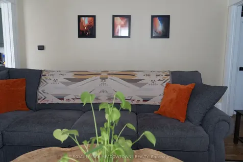 11 Tom Street Brantford ON N3S 2T2