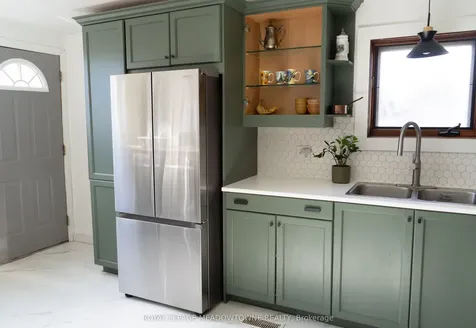 11 Tom Street Brantford ON N3S 2T2