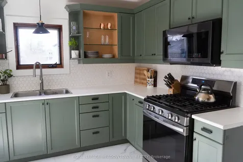 11 Tom Street Brantford ON N3S 2T2