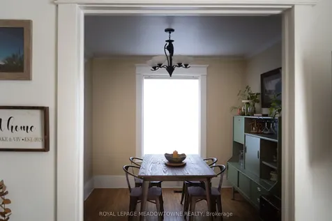 11 Tom Street Brantford ON N3S 2T2