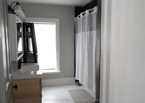 11 Tom Street Brantford ON N3S 2T2