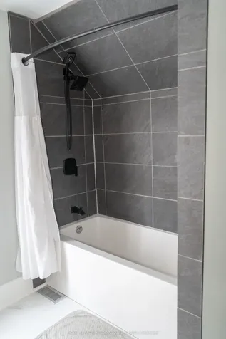 11 Tom Street Brantford ON N3S 2T2