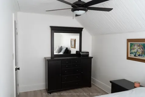 11 Tom Street Brantford ON N3S 2T2