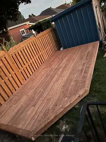 11 Tom Street Brantford ON N3S 2T2