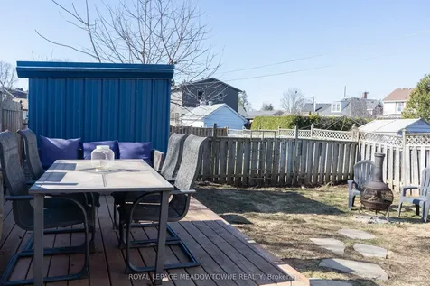 11 Tom Street Brantford ON N3S 2T2