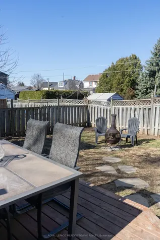 11 Tom Street Brantford ON N3S 2T2