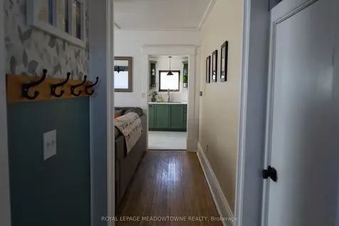 11 Tom Street Brantford ON N3S 2T2