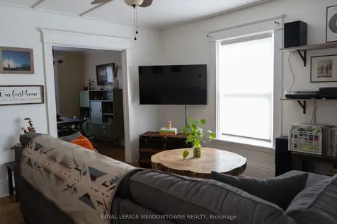 11 Tom Street Brantford ON N3S 2T2