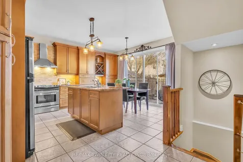 20 Zieman Crescent Cambridge ON N1T 2H6