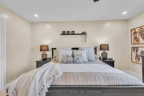 20 Zieman Crescent Cambridge ON N1T 2H6