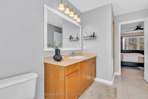 20 Zieman Crescent Cambridge ON N1T 2H6