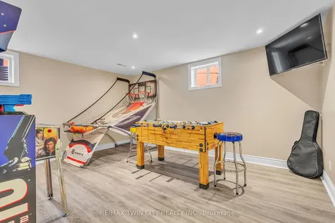 20 Zieman Crescent Cambridge ON N1T 2H6