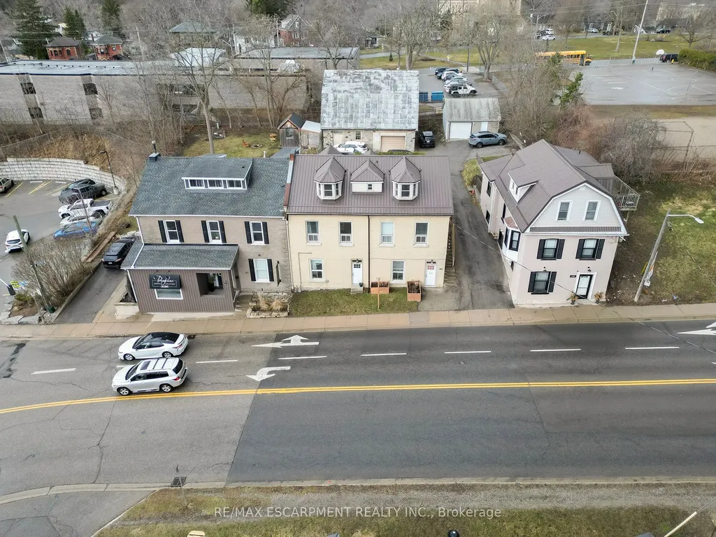 142 Grand River Street N Brant ON N3L 2M5