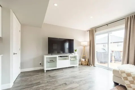 42 Dewal Place Belleville ON K8P 0E5