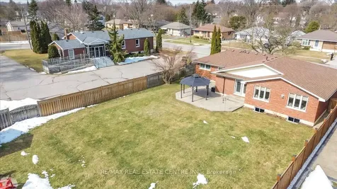 50 Evelyn Street Brantford ON N3R 3H1