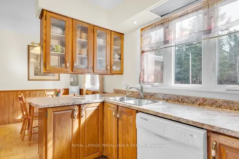 74 Pineview Drive Addington Highlands ON K0H 1P0