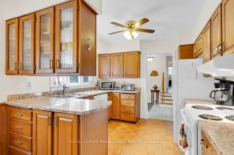 74 Pineview Drive Addington Highlands ON K0H 1P0