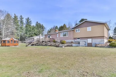 74 Pineview Drive Addington Highlands ON K0H 1P0