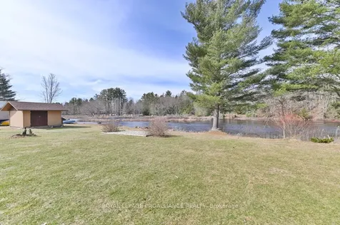 74 Pineview Drive Addington Highlands ON K0H 1P0