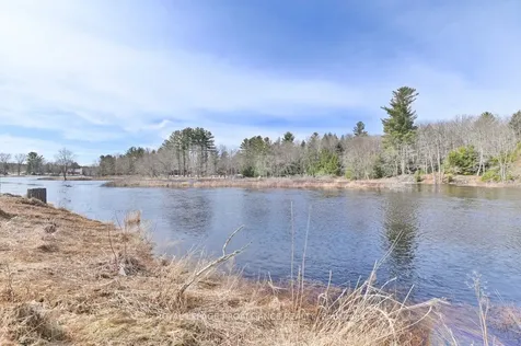 74 Pineview Drive Addington Highlands ON K0H 1P0