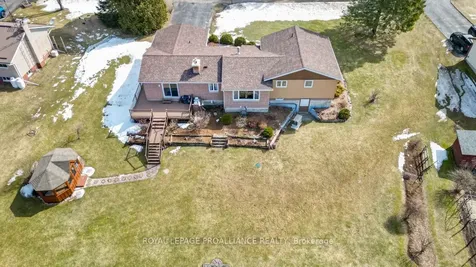 74 Pineview Drive Addington Highlands ON K0H 1P0