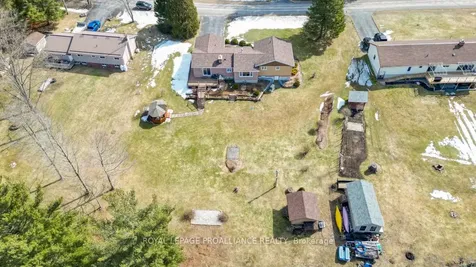 74 Pineview Drive Addington Highlands ON K0H 1P0