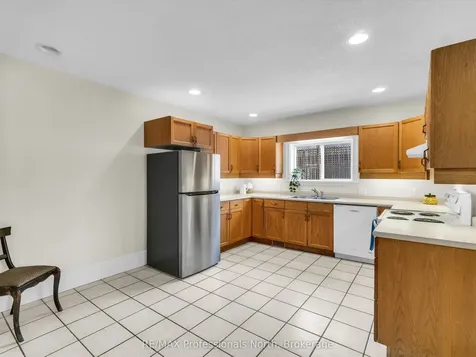 223 James Street Bracebridge ON P1L 2B8