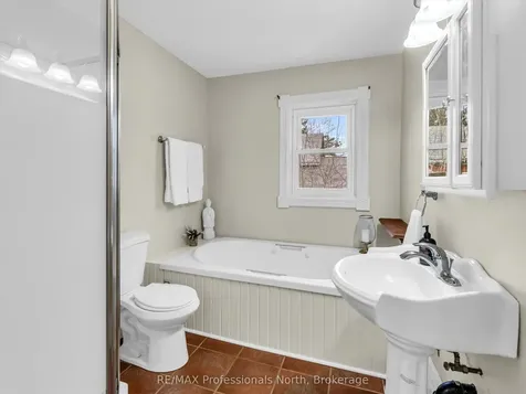 223 James Street Bracebridge ON P1L 2B8