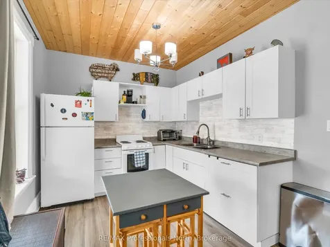 223 James Street Bracebridge ON P1L 2B8